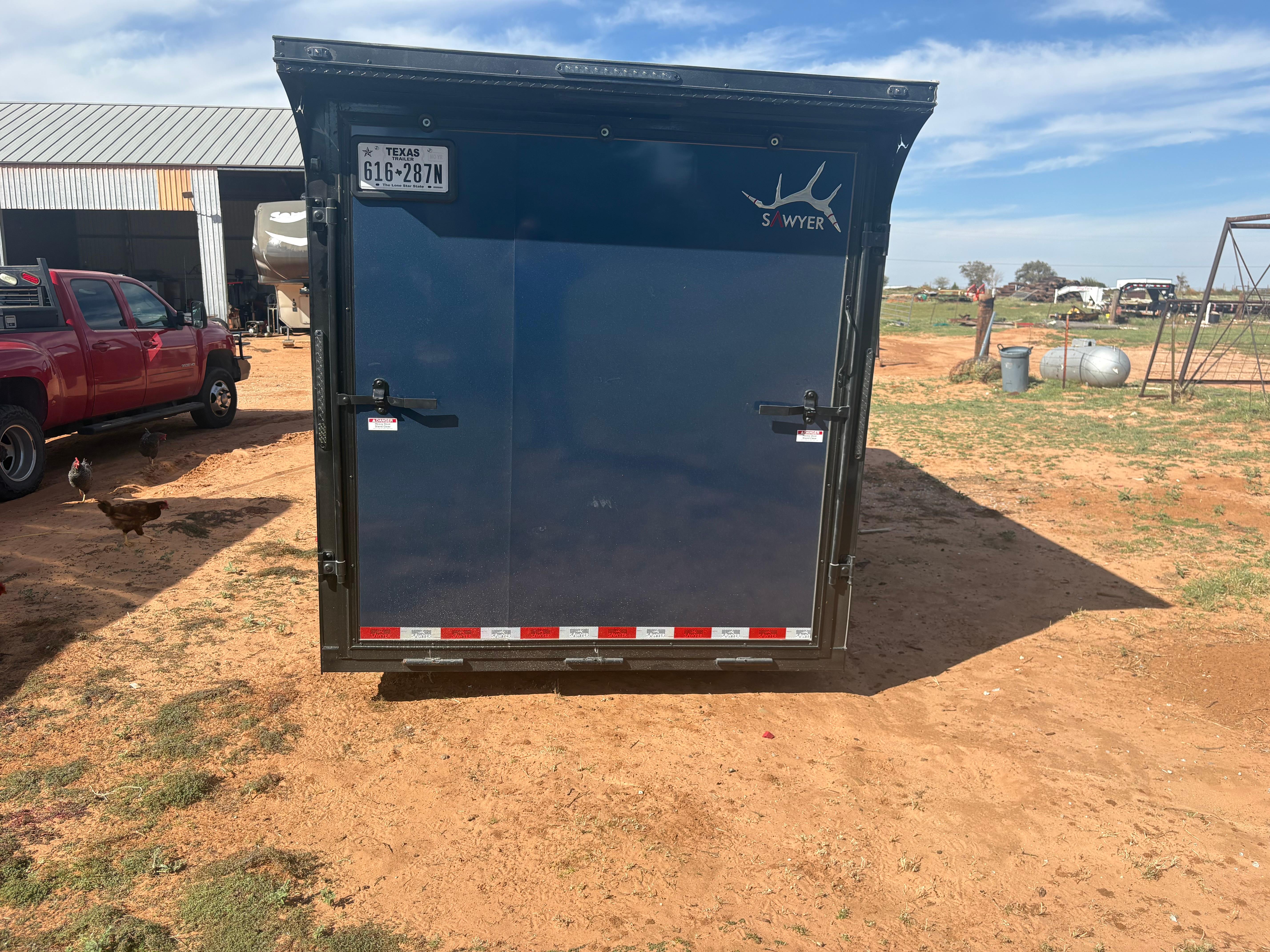 7x16 Enclosed Trailer - Blue rental photo 3 - Wade Rental LLC Midland TX
